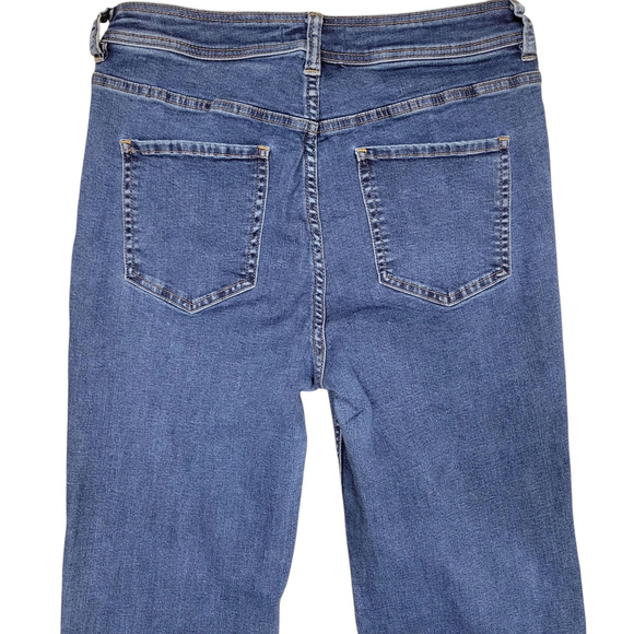 We The Free Women's Flare Bottom Button Fly Blue Jeans Size 31 Inseam 31" - Picture 6 of 8